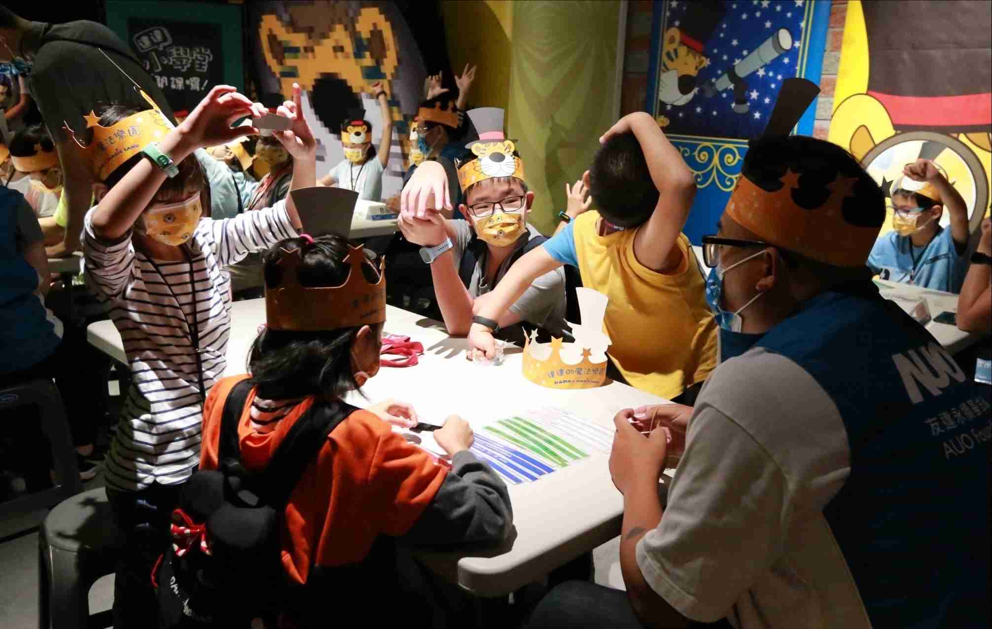 EBpay以永续理念推动全人教育计划，，内外结盟储备科普教育人才，，，，荣获亚太永续行动奖社会共融面的金奖肯定