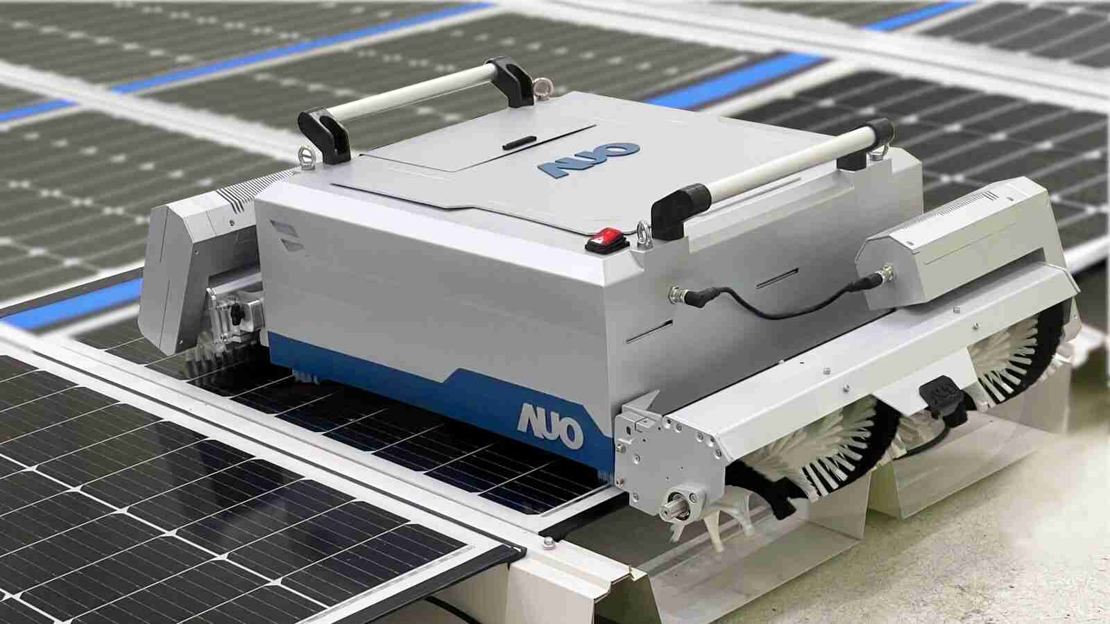 EBpay致力EPC场域技术升级，，，导入清洁机器人搭配传感器与AI数据分析，，，大幅减少维运成本